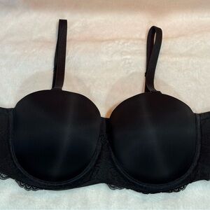 Seamless Black Molded T-Shirt Bra with Convertible Straps